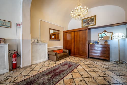 Hotel Minerva, Reception