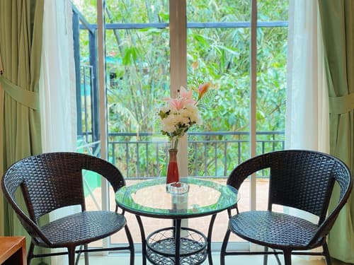 Phuket Jungle Experience Resort, Living area