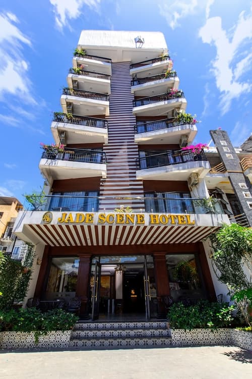 Jade Scene Hotel, Parking