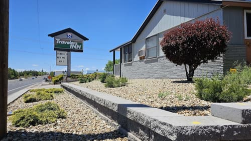 Travelers Inn, Primary image