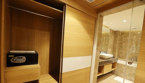 Pharos Hotels, Bathroom