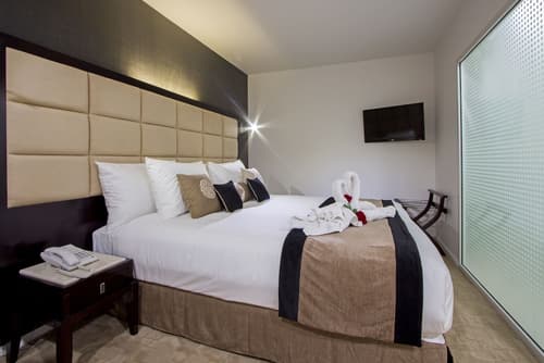 VR Queen Street - Hotel & Suites