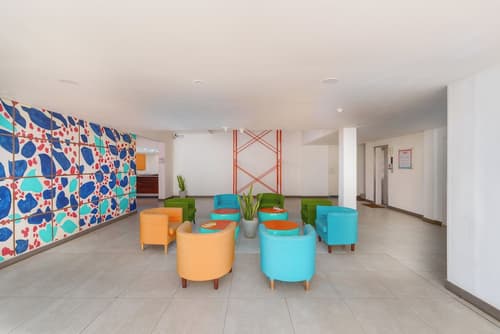 Hotel J Negombo, Lobby sitting area