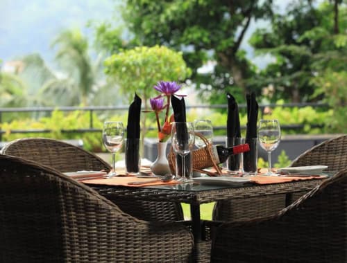 Thilanka Hotel, Garden