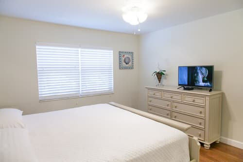 Dolphin Cove - Adults Only, Room