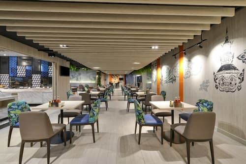 Holiday Inn Express Bangkok Sukhumvit 11 by IHG