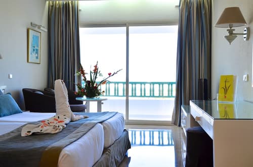 Royal Garden Palace (Families and Couples), Room