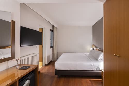 Hotel de l'Isard, Room