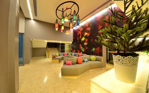 Bizotel Premier Hotel & Residence