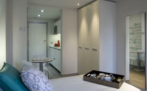 Salamanca Suite Studios, Room