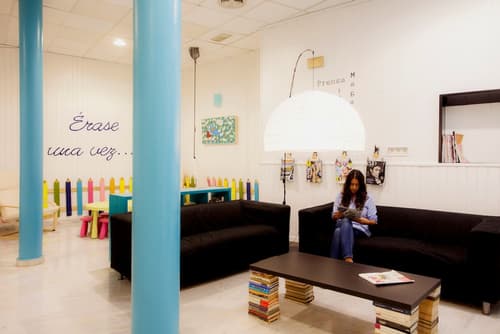 Casual de las Letras Sevilla Hotel, Lobby sitting area