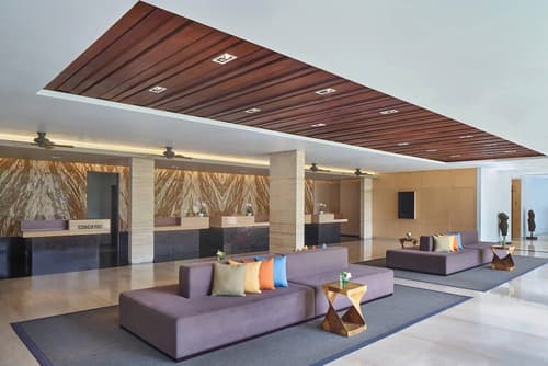 Courtyard By Marriott Bali Seminyak Resort, Lobby