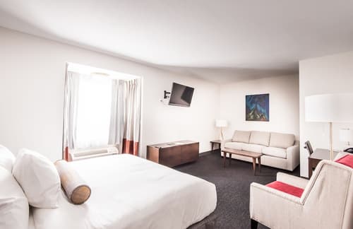 Edgewater Hotel, Room