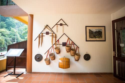 Mai Chau Lodge, Interior entrance