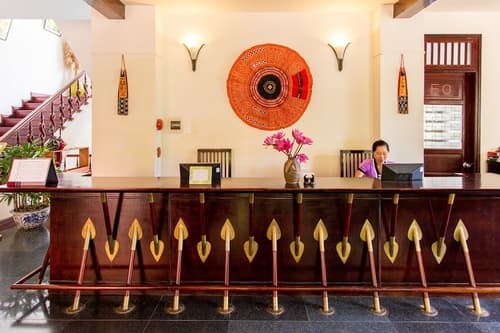 Mai Chau Lodge, Interior entrance
