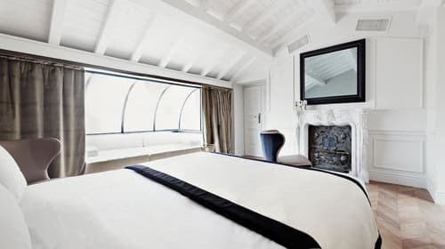 The Corner Roma, Room