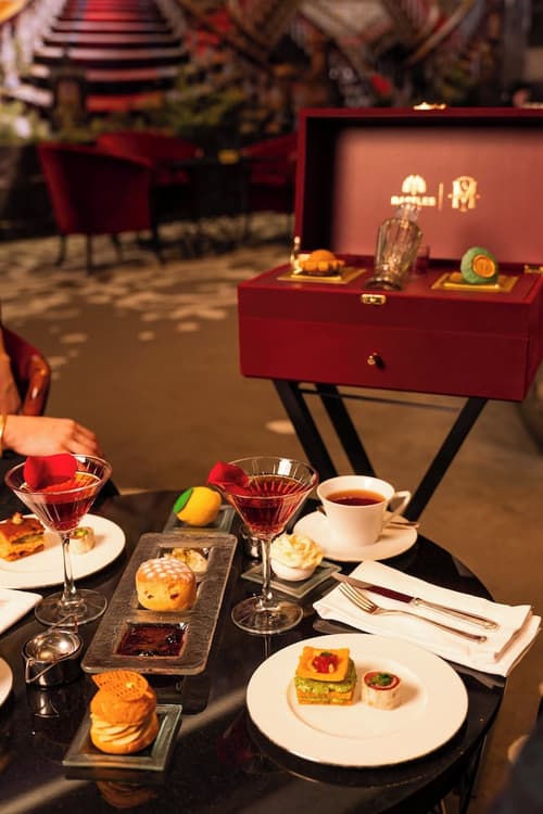 Raffles Istanbul, Lobby lounge