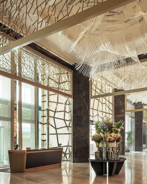 Raffles Istanbul, Lobby