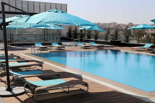 The Abdali Boulevard Hotel, Outdoor pool