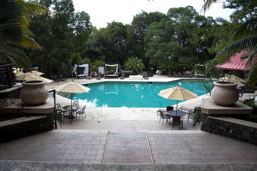 Karibe Hotel, Outdoor pool