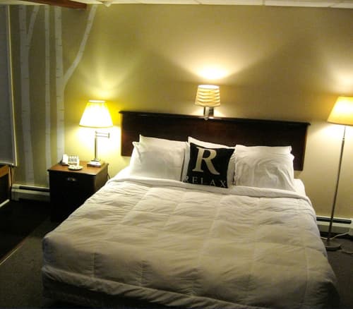 Cedar Hill Lodge