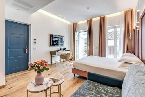 Relais Trevi 95 Boutique Hotel