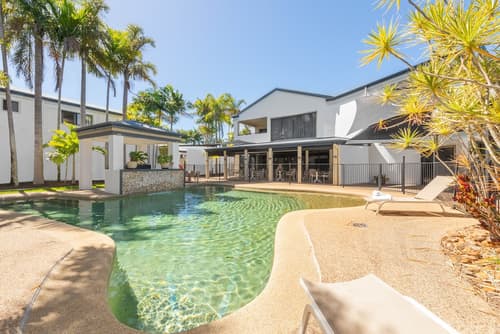 Coral Cay Resort, Primary image