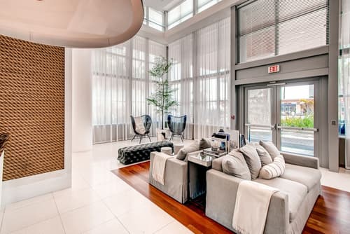 Churchill Suites Monte Carlo Miami Beach, Lobby sitting area