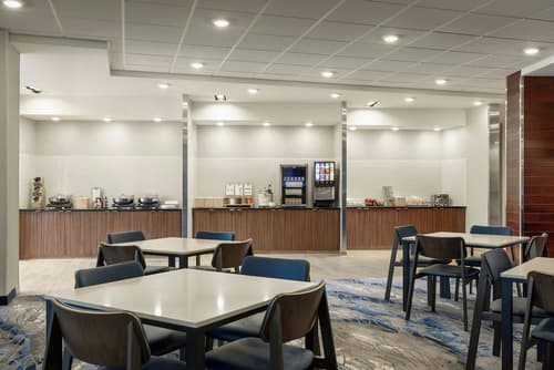 Fairfield Inn & Suites by Marriott St. Paul Northeast