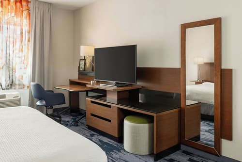 Fairfield Inn & Suites by Marriott St. Paul Northeast, Room