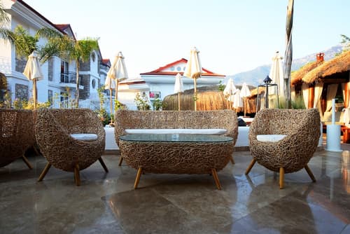 The PINEHILL Hotel & Suites