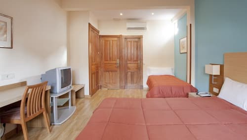 Hotel El Mirador Puerta del Sol, Room