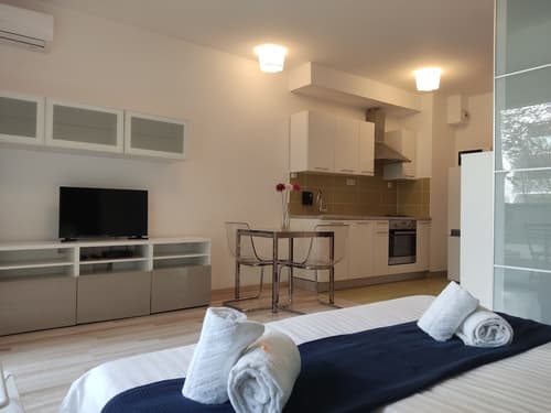 Corvin Center Suites, Room