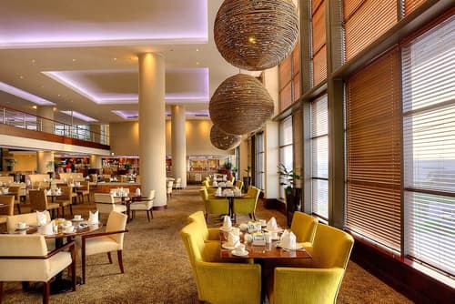 City Lodge Hotel at OR Tambo International Airport, Breakfast area