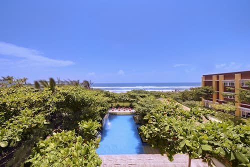 MAYFAIR Waves, Aerial view