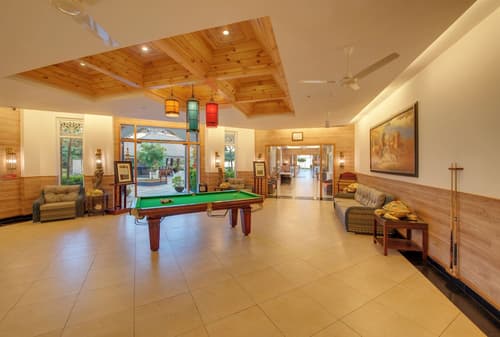 MAYFAIR Waves, Lobby lounge