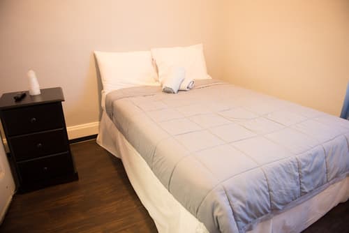 Green Point YMCA, Room