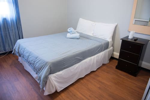 Green Point YMCA, Room