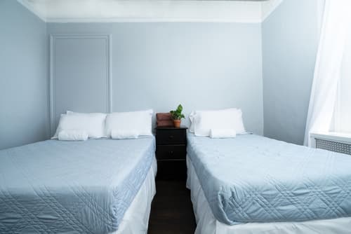 Green Point YMCA, Room