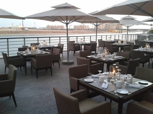 Bay La Sun Hotel & Marina
