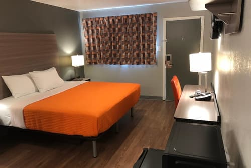 Super 8 by Wyndham Sonora, Room