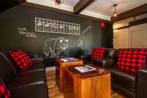 Stoke Hotel SureStay Collection by Best Western, Lobby