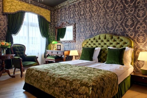 SleepWalker Boutique Suites