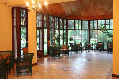 Bronte Hotel, Lobby sitting area