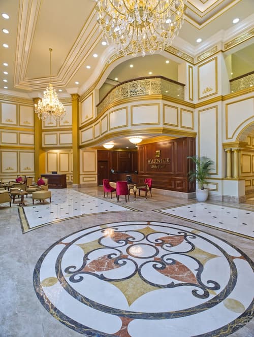 Warwick Doha, Interior entrance