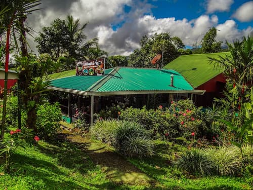 Posada Río Celeste La Amistad