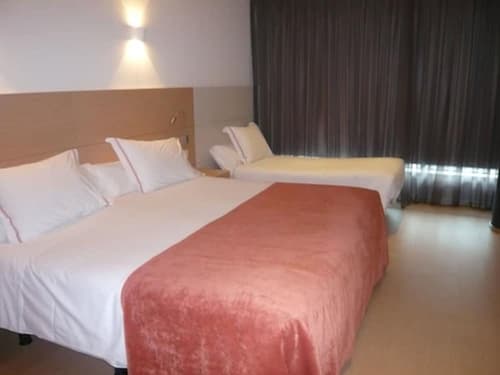 Sercotel Hola Tafalla, Room