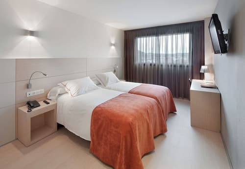 Sercotel Hola Tafalla, Primary image