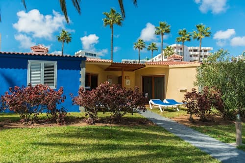 HL Miraflor Suites Hotel