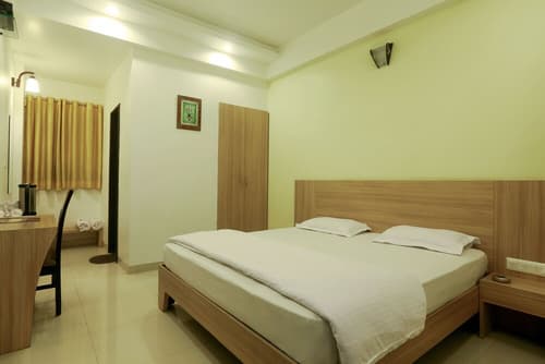 Hotel Metropolitan, Room